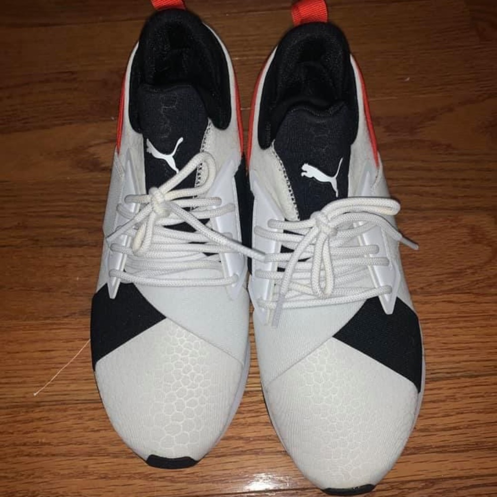 Kid’s Puma - Brand New - Size 7